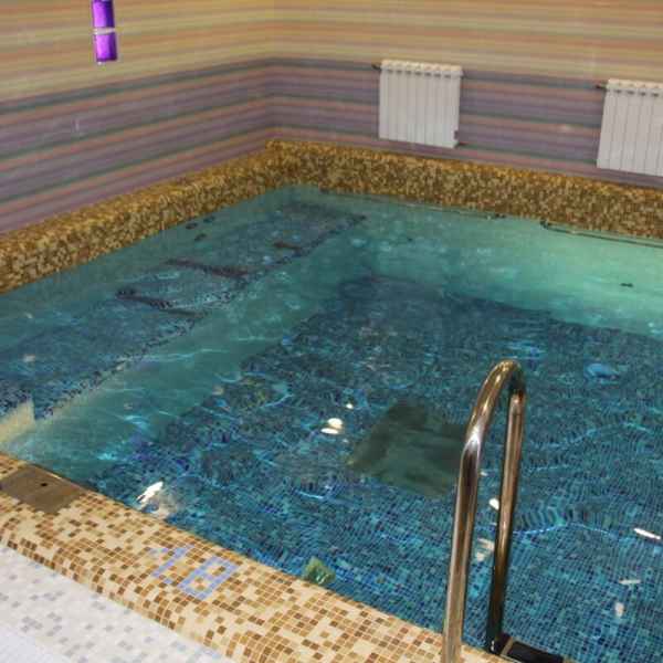 мозаичный бассейн в верхней пышме