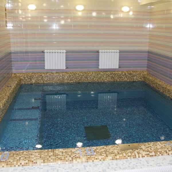 мозаичный бассейн в верхней пышме