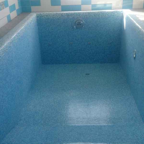 мозаичный бассейн