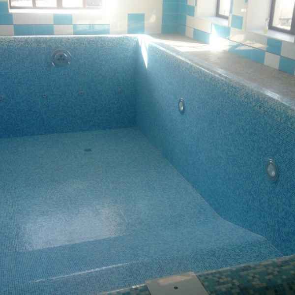 мозаичный бассейн